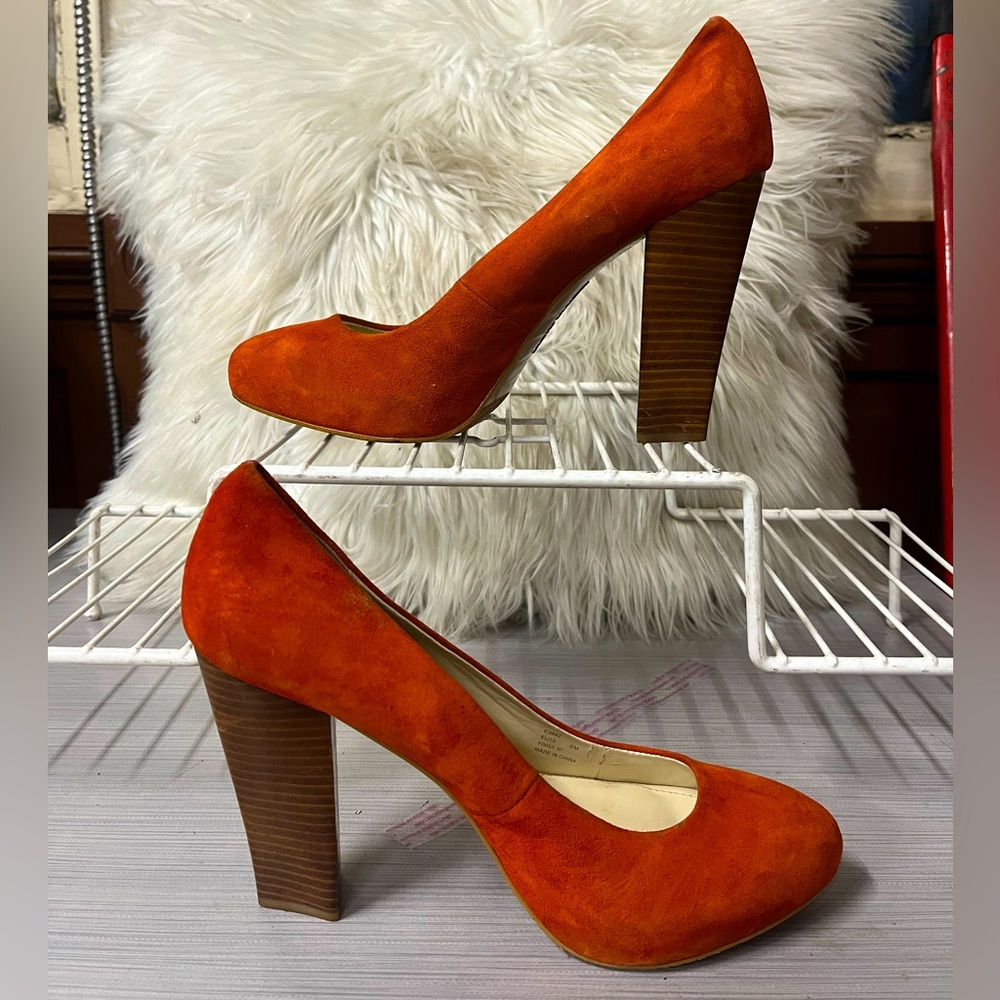 Women’s pumps heels
